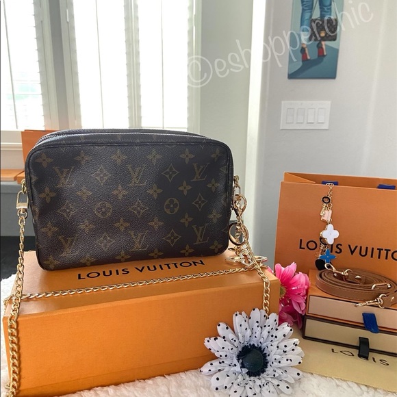 Louis Vuitton Handbags - ❤️ Rare Auth Vintage LV Cosmetic Crossbody Bag EUC